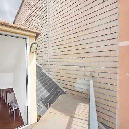 3' - Free Wifi - Near Station - Ac דירה